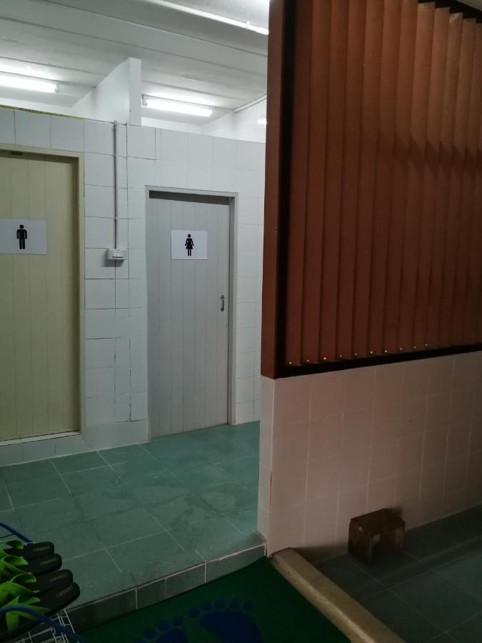 Room58 Бангкок Екстер'єр фото
