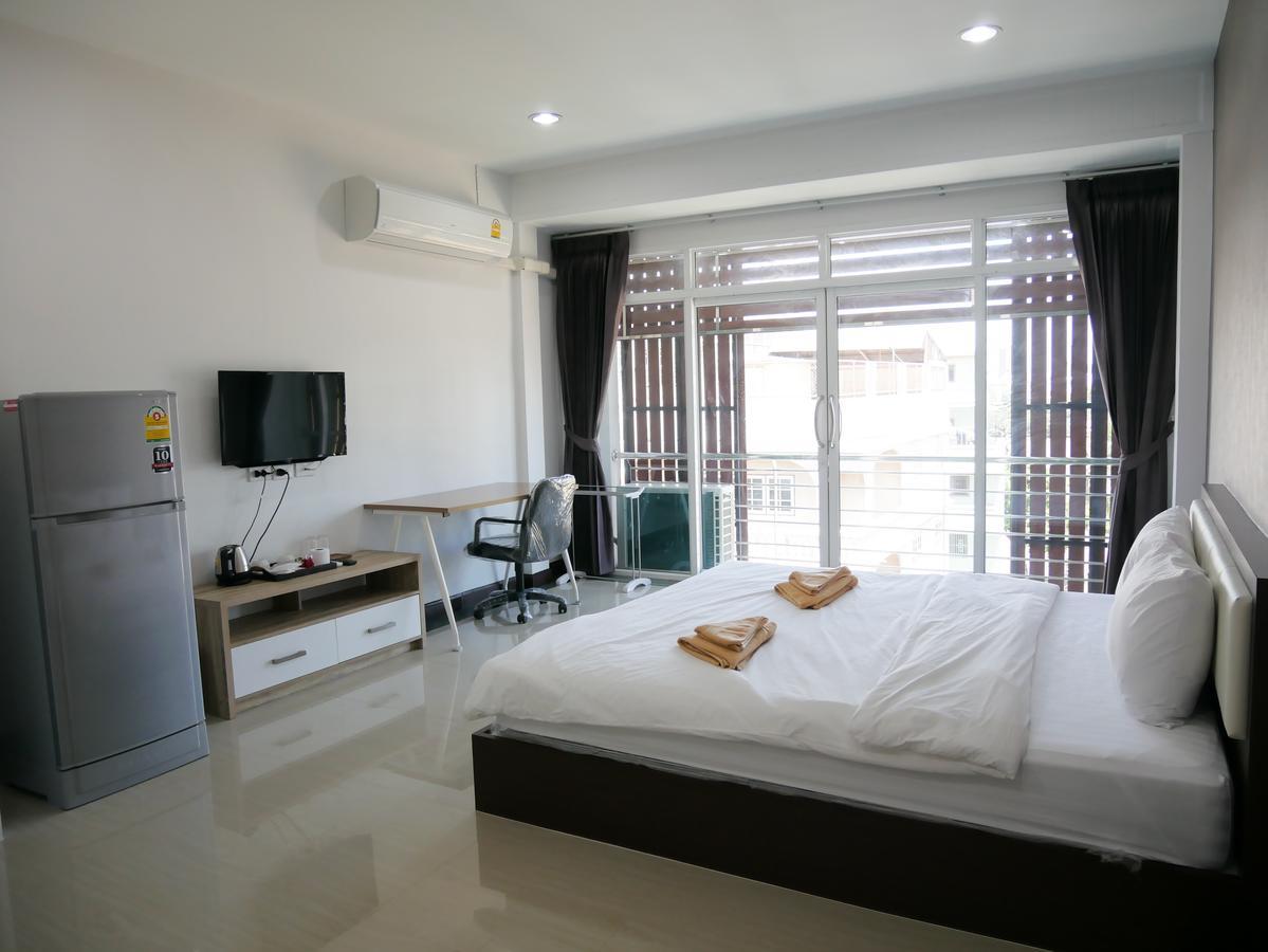 Room58 Бангкок Екстер'єр фото
