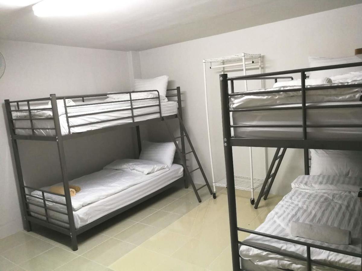 Room58 Бангкок Екстер'єр фото